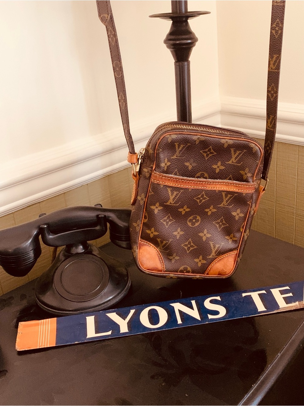 Louis Vuitton Authentic Vintage Danube Crossbody with full Legitgrails COA